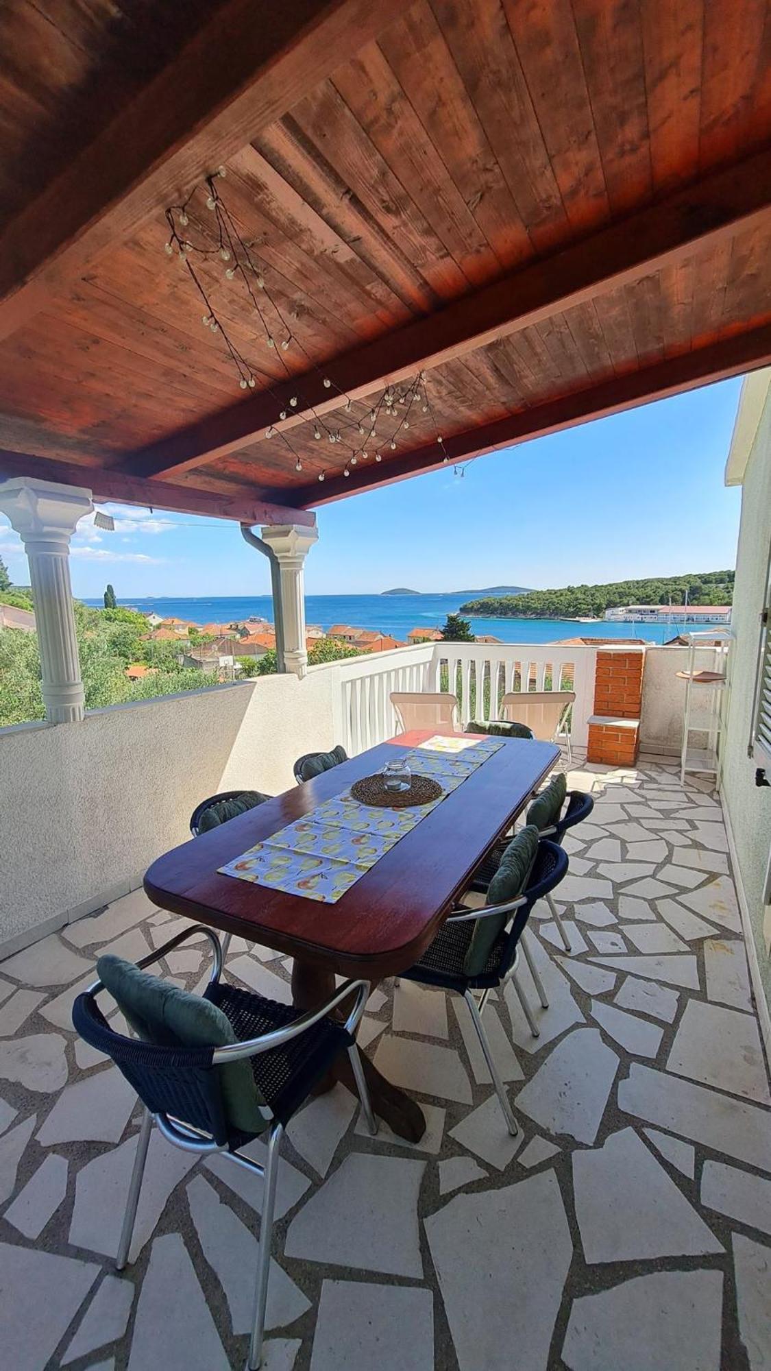 Apartmani Ela Prvic Luka Exterior photo
